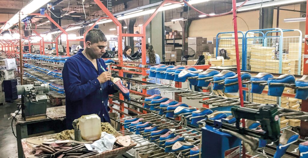 ¿Dónde se fabrican los zapatos en España?